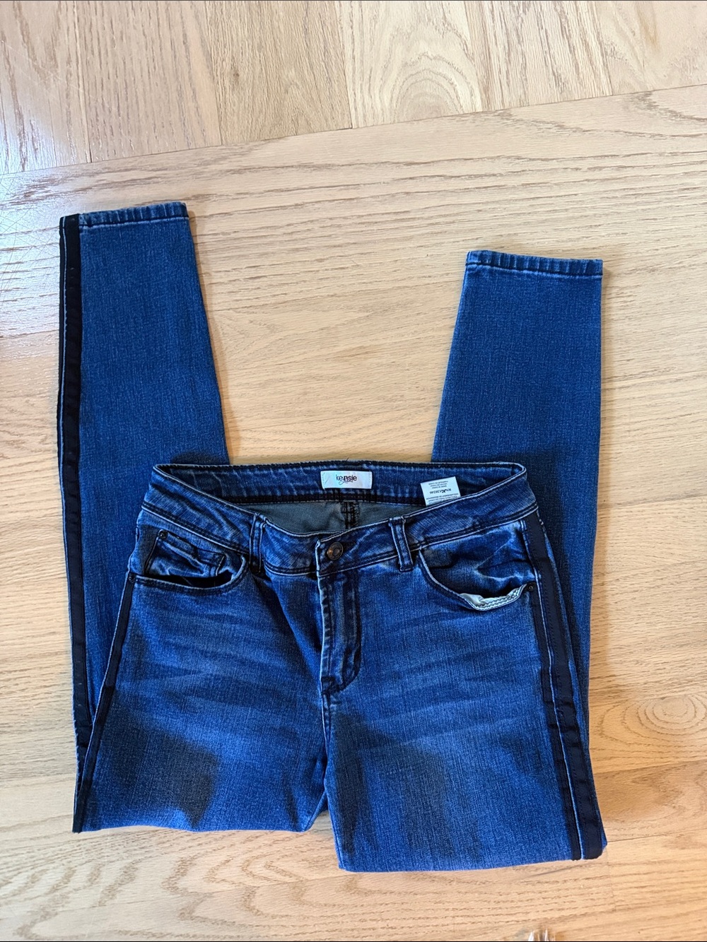 Kensie Dark Blue Skinny Jeans with Side Stripe 26